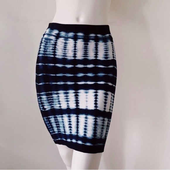 BCBGmaxazria Tie Dye Bandage Skirt XS - Picture 2 of 5
